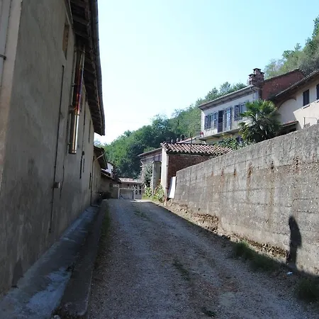 Casa Nel Verde * Rocchetta Tanaro