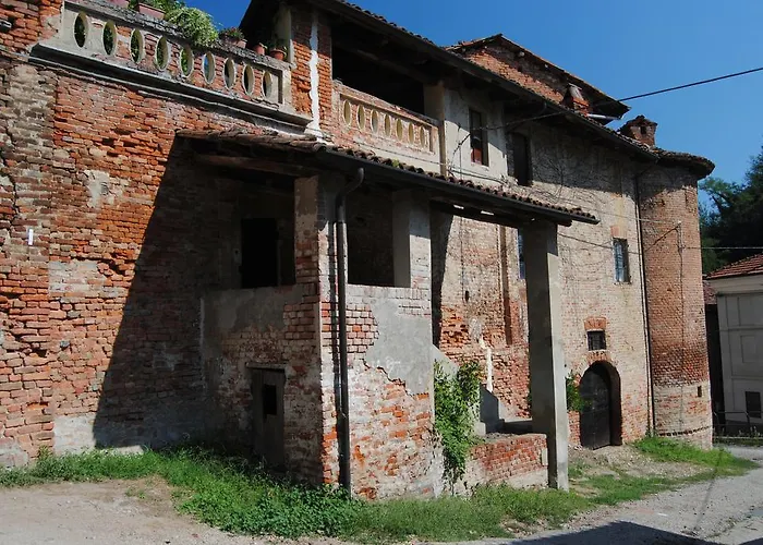 Casa Nel Rocchetta Tanaro